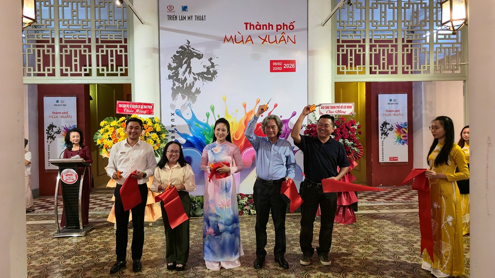 Hơn 200 tác phẩm hội tụ tại triển lãm “Thành phố mùa Xuân” - ảnh 1