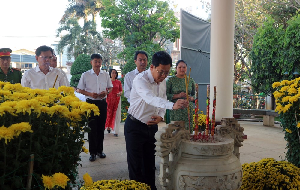 Khánh thành Công viên Nguyễn Tư Nghiêm và ra mắt Không gian văn hóa Hồ Chí Minh - ảnh 1