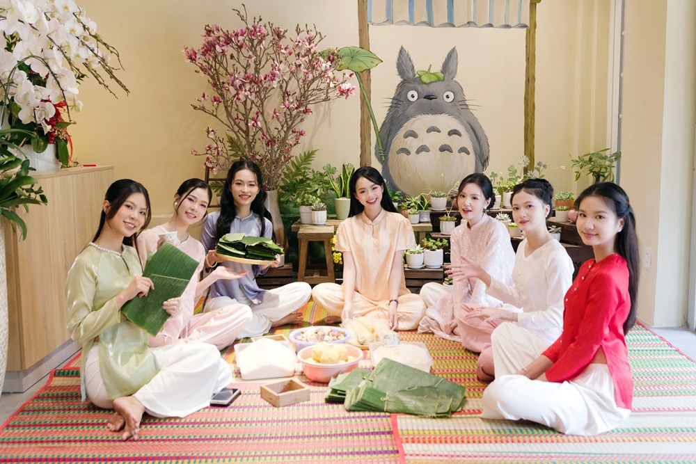 Trao quà, vé xe và lì xì cho người khó khăn trong “Tết Hạnh phúc” mùa 4 - ảnh 3