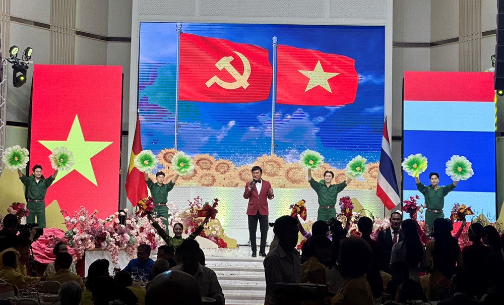 “Xuân Quê hương 2026” thắm đượm nghĩa tình Việt - Thái tại Udon Thani - ảnh 6