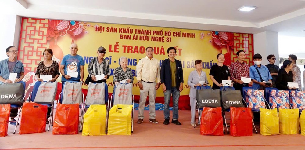 Công trình nghiên cứu sâu sắc về bản sắc sân khấu phương Nam - ảnh 4