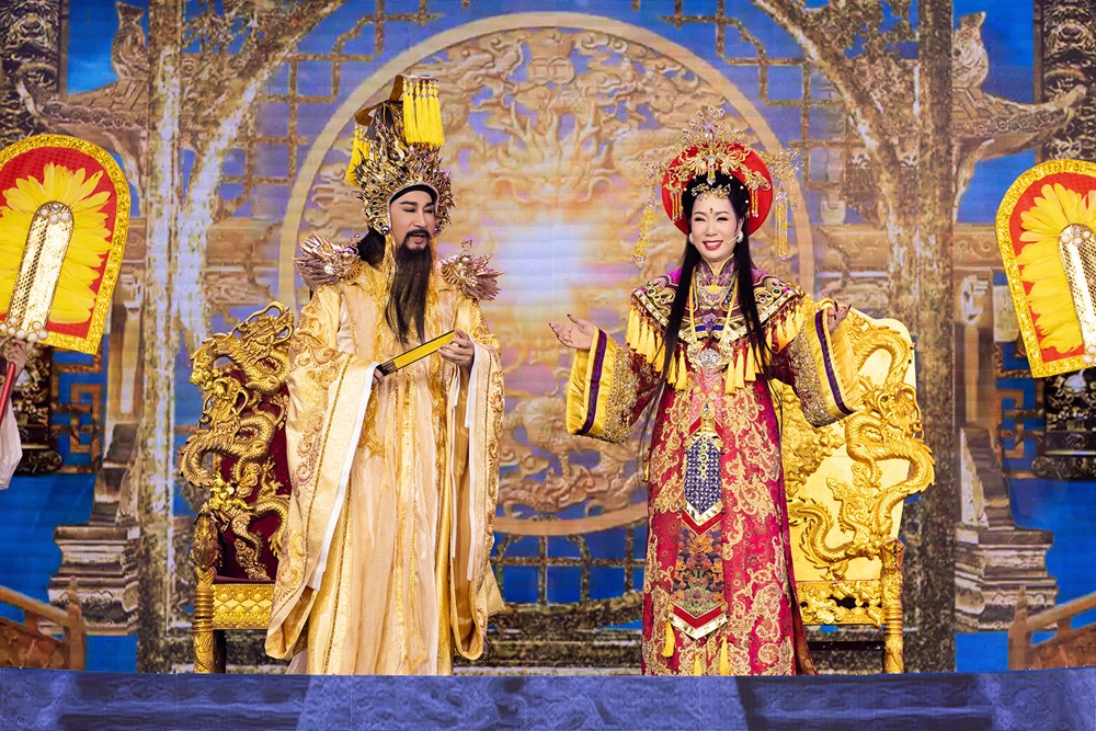 Lễ diễu binh A50, lũ lụt miền Trung, vấn nạn lừa đảo… được tái hiện tại Táo Xuân 2026 - ảnh 7