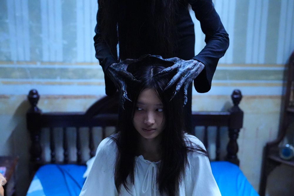 “Quỷ nhập tràng 2” công bố dàn cast, lùi ngày ra rạp - ảnh 1