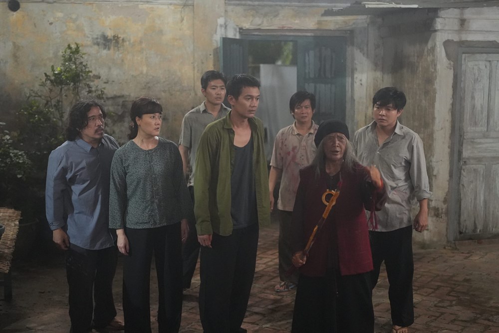 Vân Dung tái xuất cùng Khả Như – Quang Tuấn trong “Quỷ nhập tràng 2”, hé lộ nhiều cảnh quay gây bức xúc - ảnh 5