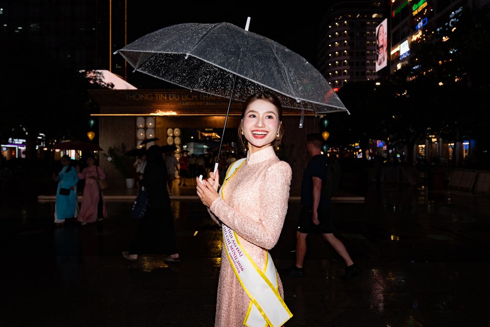 Nguyễn Thanh Hà trình diễn áo dài, lan tỏa thông điệp ‘phát triển bền vững’ - ảnh 5