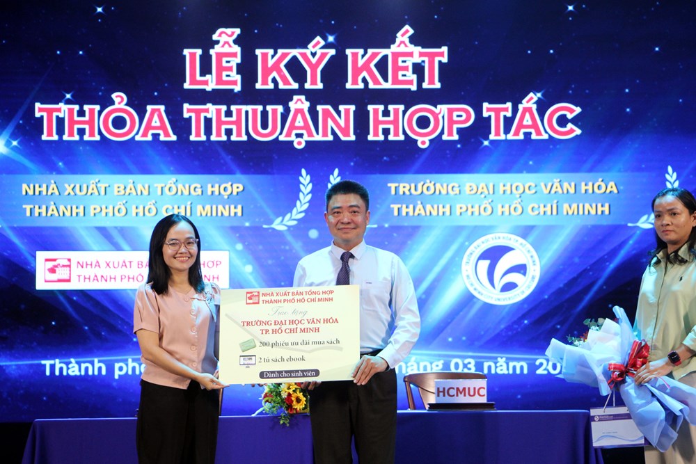 Chuỗi hoạt động tưởng niệm 100 năm ngày mất Phan Châu Trinh - ảnh 3