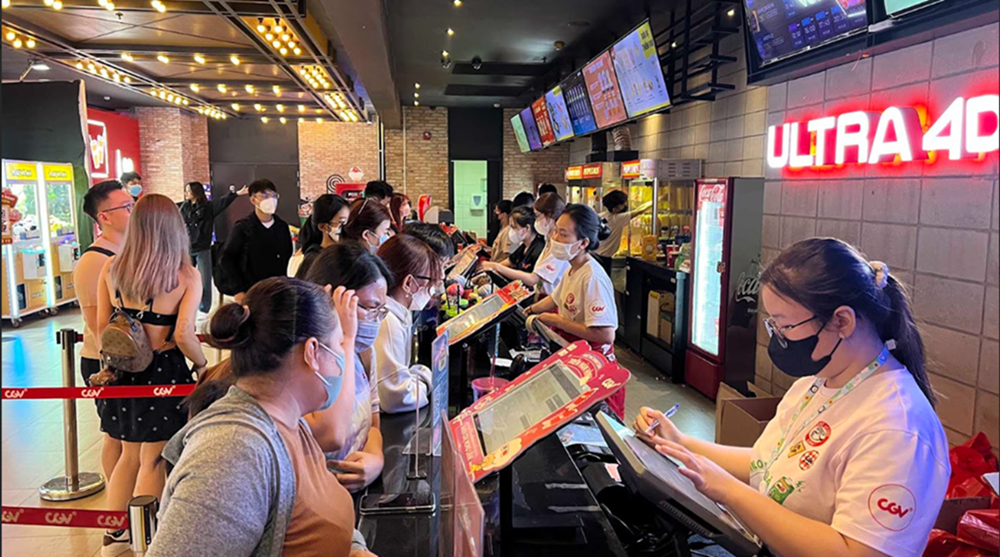 Doanh thu phòng vé 2025 gần 5.600 tỉ đồng, phim Việt chiếm 62% thị phần - ảnh 4