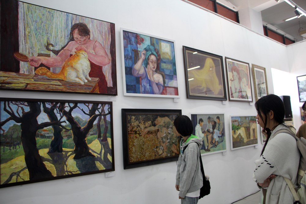 168 tác giả nữ góp mặt tại triển lãm mỹ thuật “Hương sắc tháng 3” - ảnh 6