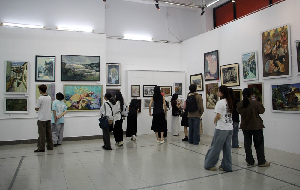 168 tác giả nữ góp mặt tại triển lãm mỹ thuật “Hương sắc tháng 3” - ảnh 8