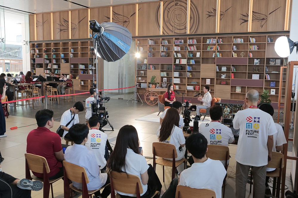 Hơn 5.000 học sinh lớp 12 tham gia định hướng nghề nghiệp - ảnh 2