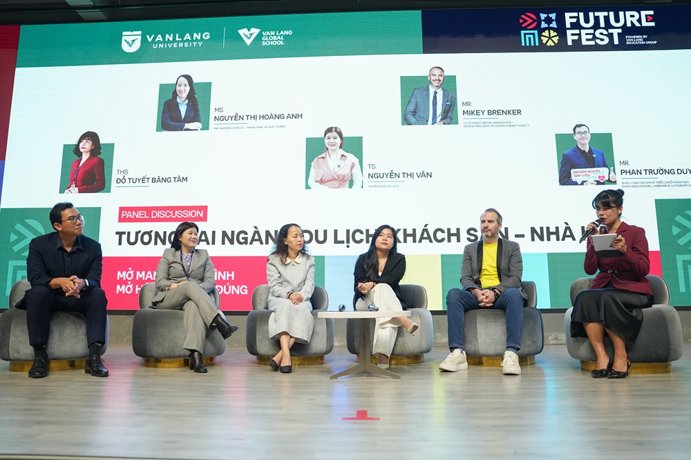 Hơn 5.000 học sinh lớp 12 tham gia định hướng nghề nghiệp - ảnh 3