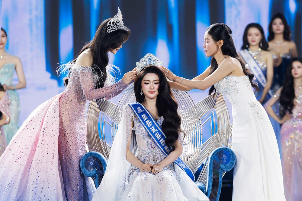 Phan Phương Oanh đăng quang Miss World Vietnam 2025 - ảnh 17