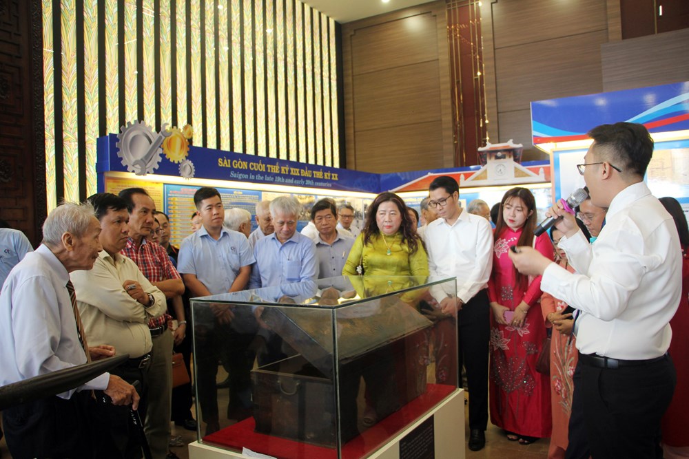 Họp mặt tưởng niệm 46 năm Ngày mất Chủ tịch Tôn Đức Thắng - ảnh 4