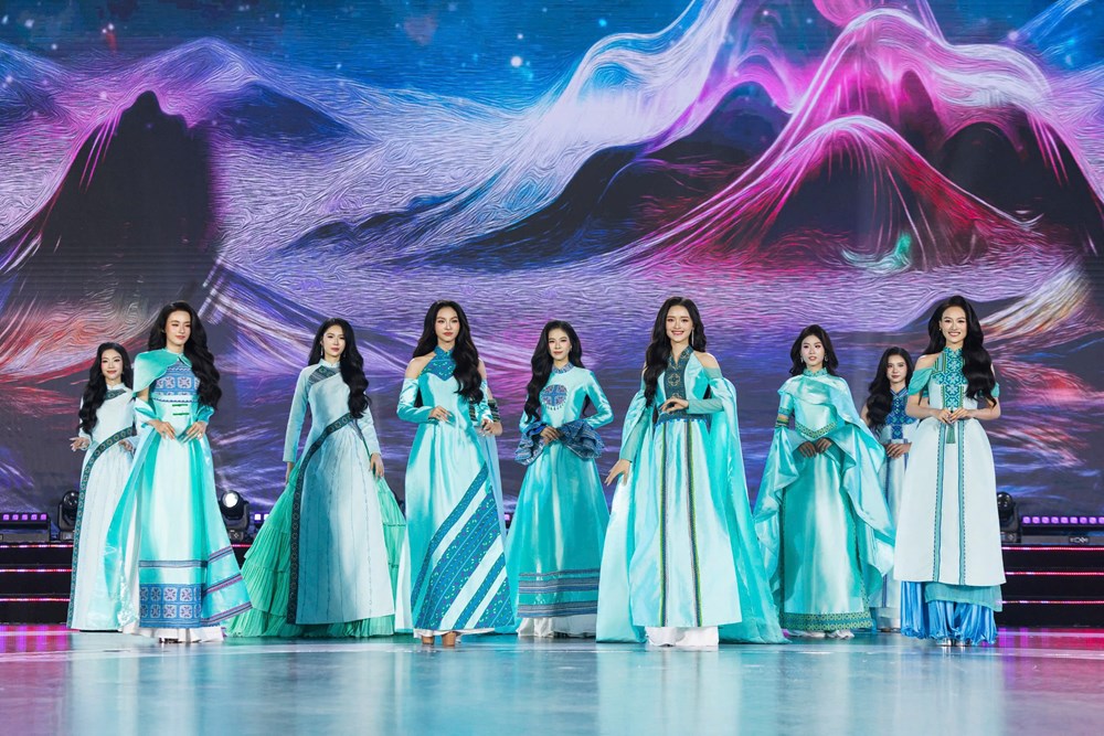 Phan Phương Oanh đăng quang Miss World Vietnam 2025 - ảnh 9