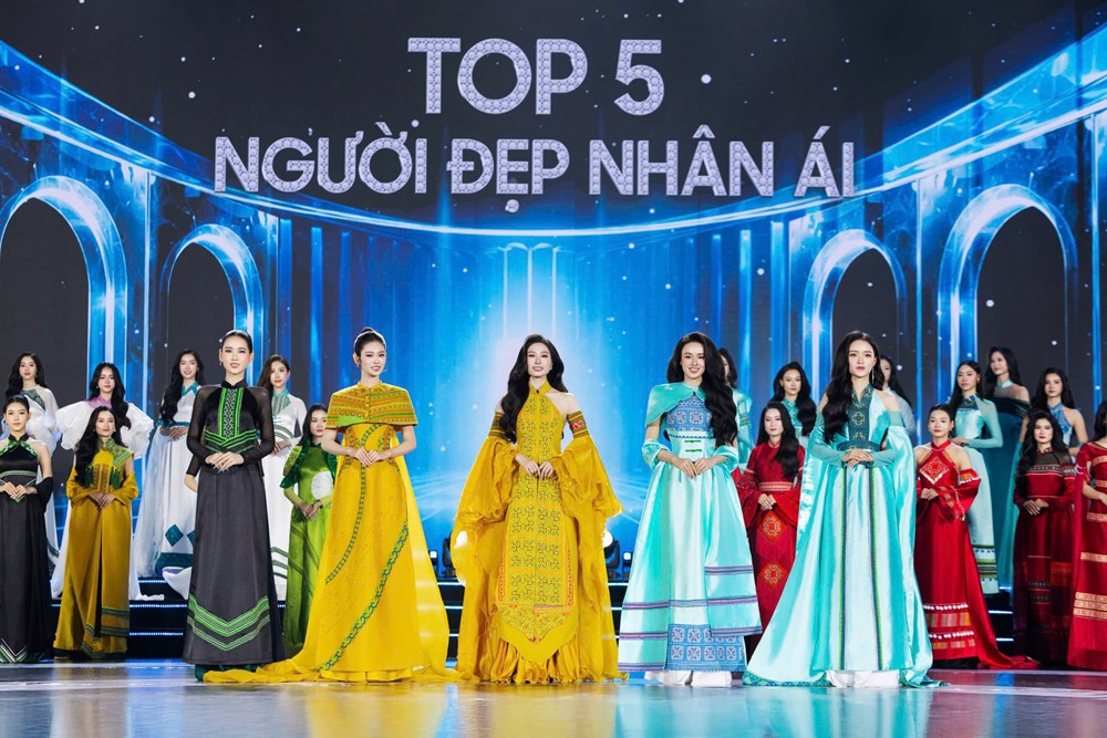 Phan Phương Oanh đăng quang Miss World Vietnam 2025 - ảnh 14