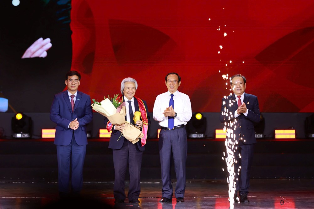 Trường Đại học Luật TP.HCM kỷ niệm 50 năm, đón nhận Huân chương Lao động hạng II - ảnh 5