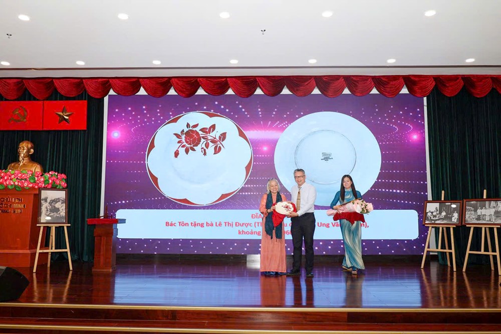 Họp mặt tưởng niệm 46 năm Ngày mất Chủ tịch Tôn Đức Thắng - ảnh 8