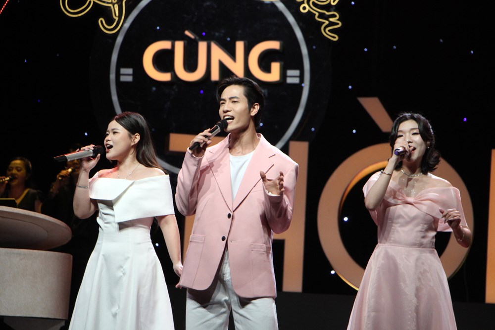 “Hát từ thành phố mang tên Người” tái hiện hình tượng Bác qua nghệ thuật  - ảnh 6