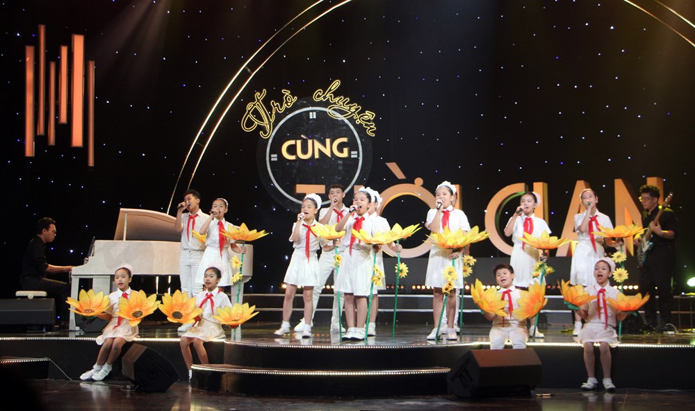 “Hát từ thành phố mang tên Người” tái hiện hình tượng Bác qua nghệ thuật  - ảnh 2