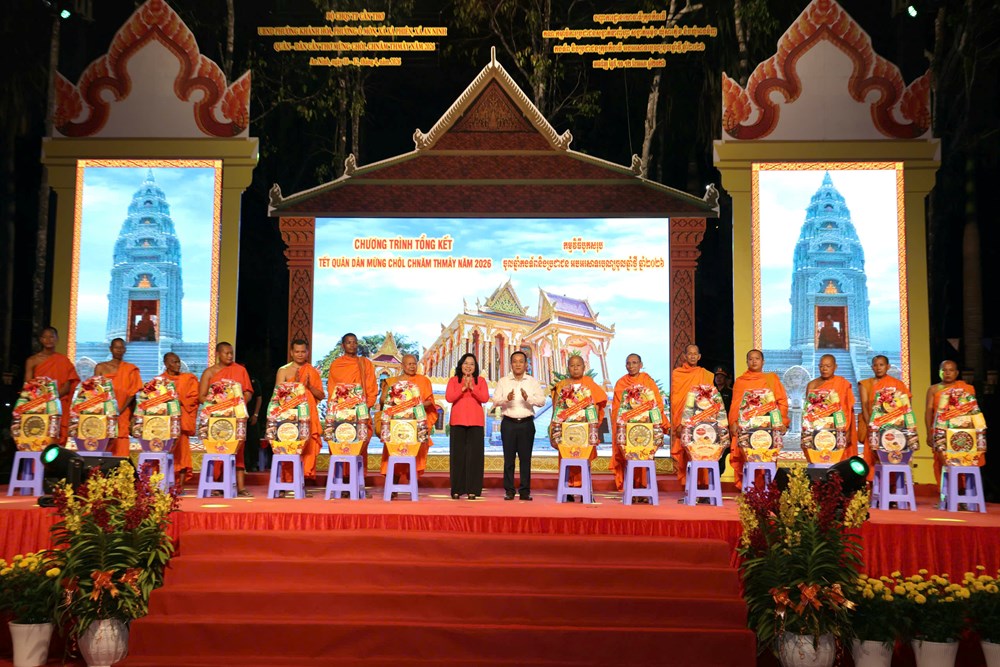 Nhiều hoạt động thiết thực trong Tết Quân Dân mừng Chôl Chnăm Thmây 2026 - ảnh 3