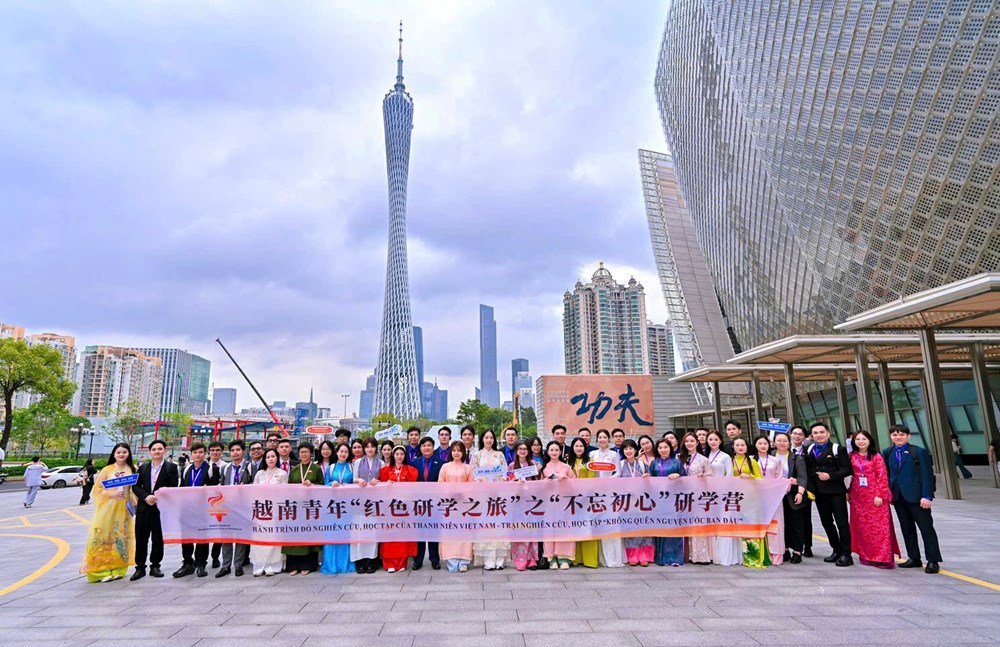 Hoa hậu Thanh Thủy cùng hơn 200 thanh niên, thiếu nhi lan tỏa tình hữu nghị Việt - Trung  ​ - ảnh 1