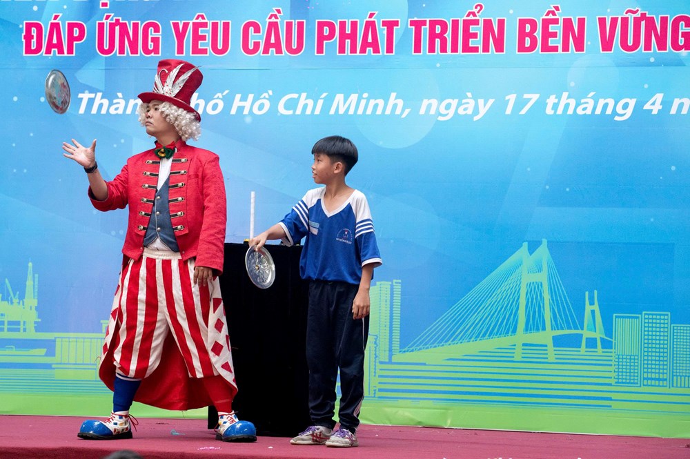 Sân khấu hóa tuyên truyền xây dựng văn hóa ứng xử cho học sinh - ảnh 6