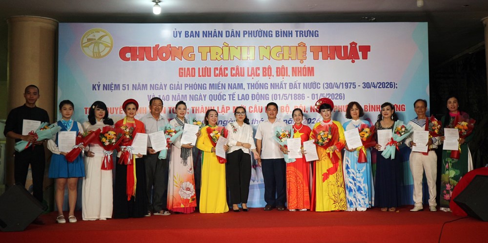 Tưng bừng giao lưu văn nghệ, củng cố phong trào văn hóa cơ sở - ảnh 2