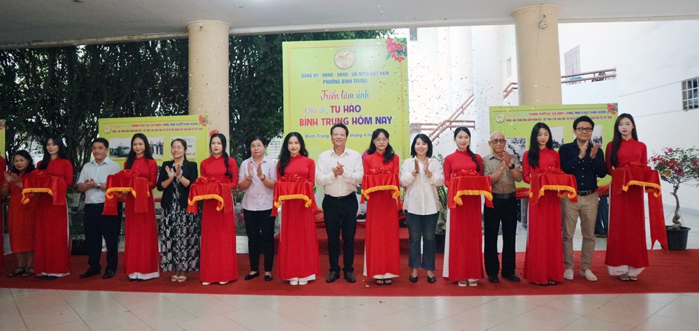 Sôi nổi Hội diễn văn nghệ quần chúng phường Bình Trưng lần I - ảnh 3