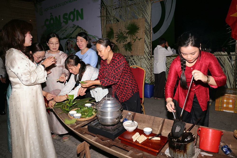 Tôn vinh “Hương vị đất trời” tại Lễ hội Bánh dân gian Nam Bộ - ảnh 8
