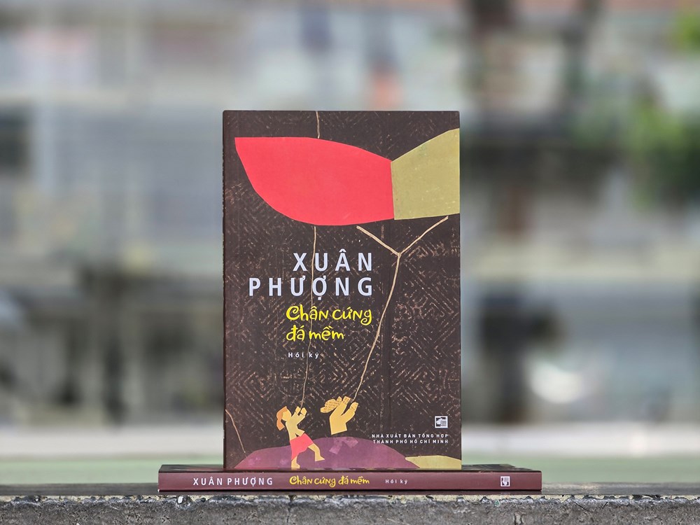 Ra mắt hồi ký “Chân cứng đá mềm” của đạo diễn – nhà văn Xuân Phượng - ảnh 1