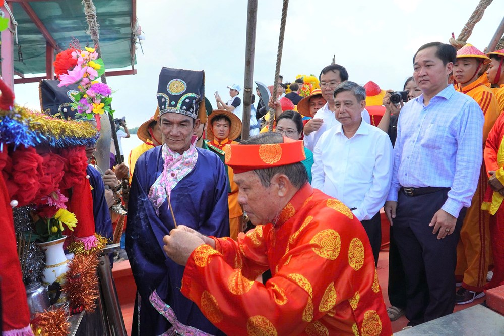 Cần Thơ tưng bừng Lễ hội Nghinh Ông 2026 của ngư dân vùng biển Trần Đề - ảnh 13