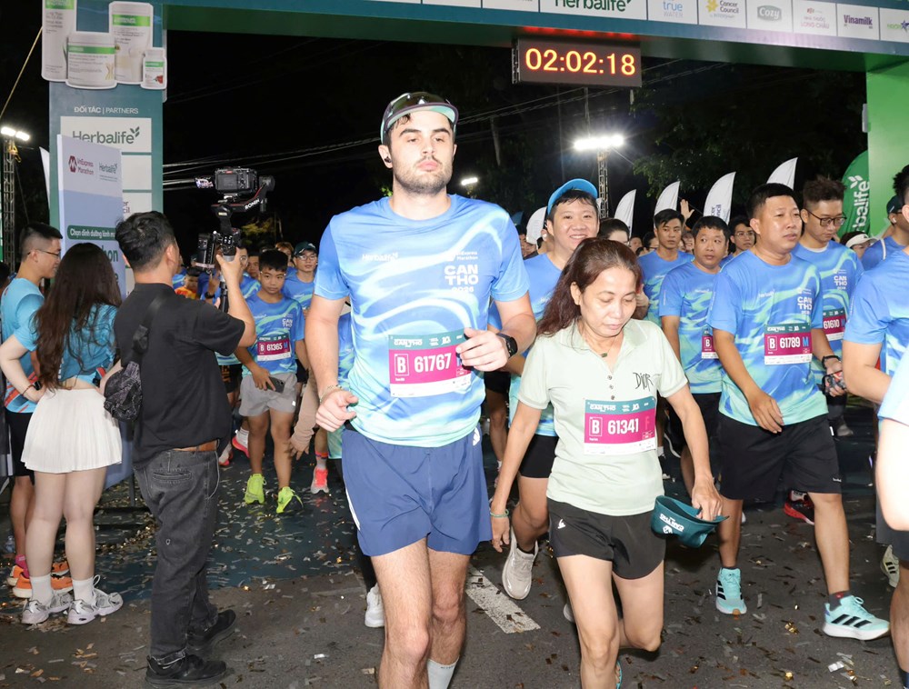 Khoảng 10.000 vận động viên tham gia VnExpress Marathon Cần Thơ 2026 - ảnh 8