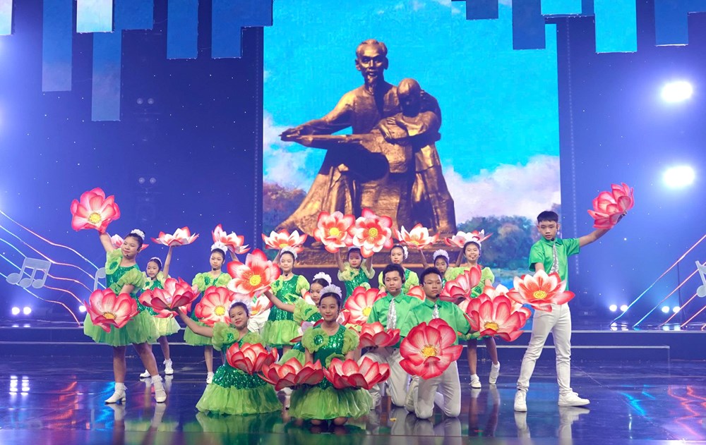 “Trò chuyện cùng thời gian” thực hiện số đặc biệt về nhạc sĩ Xuân Hồng - ảnh 2