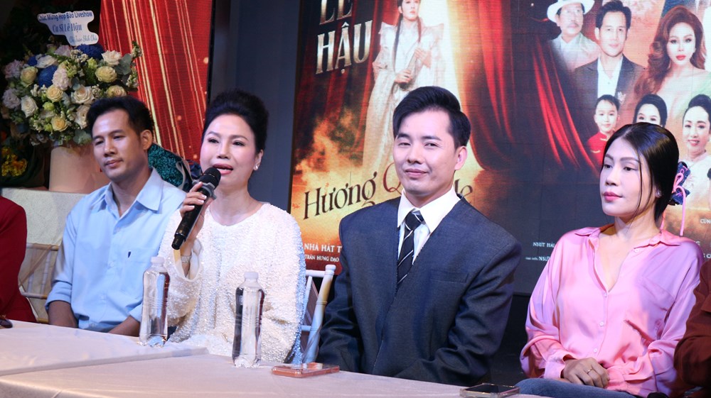 NSƯT Kim Tử Long đồng hành cùng học trò Lê Hậu trong live show “Hương quê tình mẹ” - ảnh 3