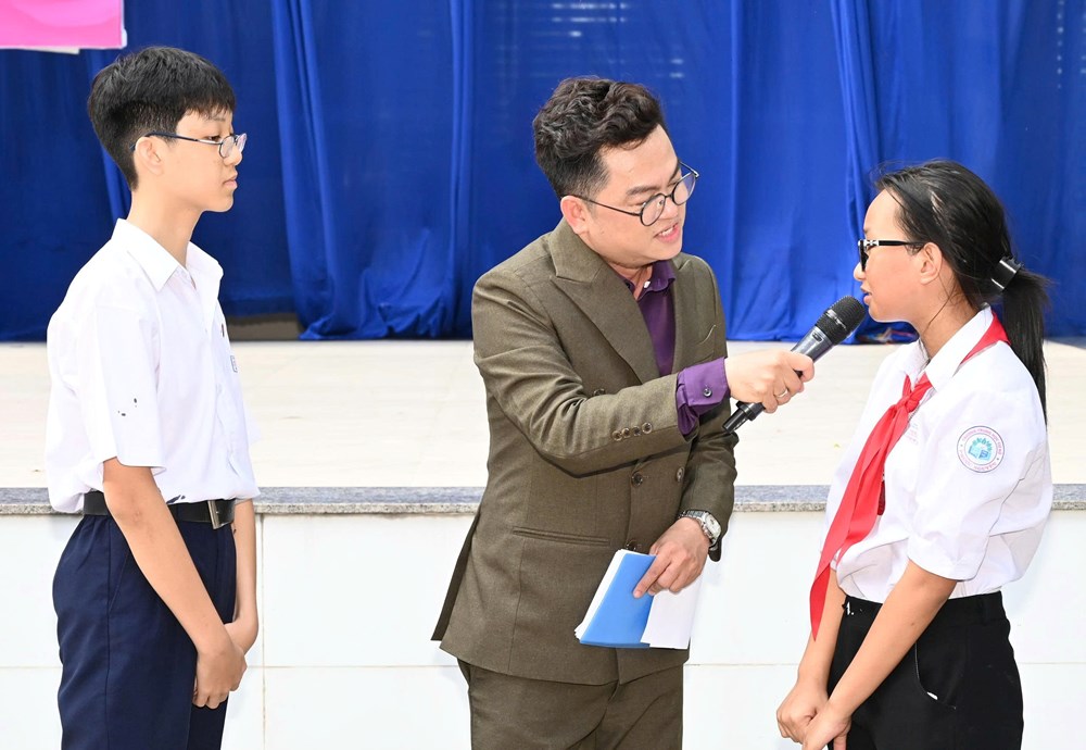 Sân khấu hóa tuyên truyền phòng, chống bạo lực gia đình trong trường học - ảnh 8