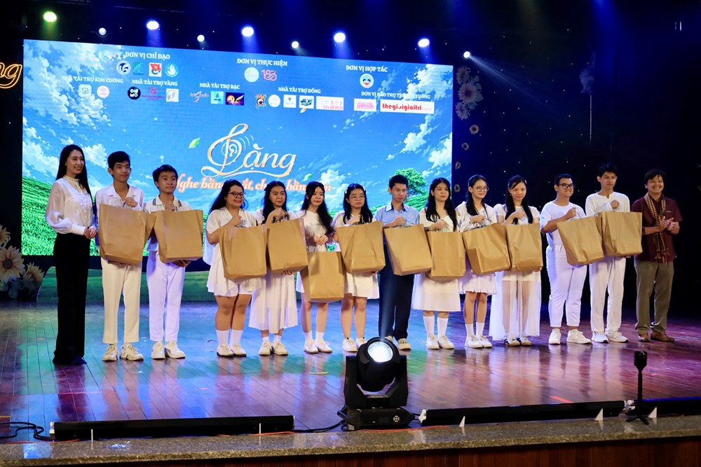 “Lặng” - kết nối cộng đồng người điếc và khiếm thính bằng nghệ thuật - ảnh 9