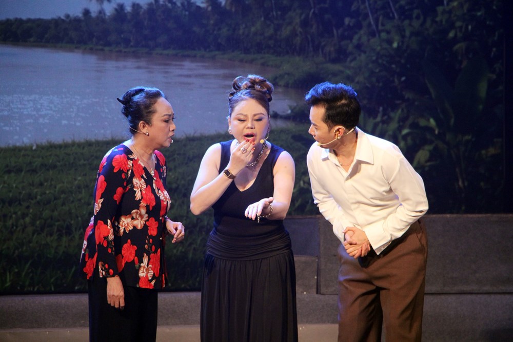 Lê Hậu thực hiện liveshow kỷ niệm 14 năm gắn bó với nghệ thuật - ảnh 4