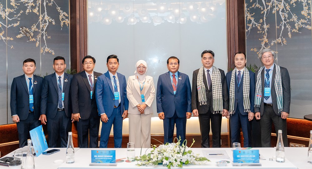 Lãnh đạo TP.HCM tham dự AFF 2026, thúc đẩy hợp tác địa phương trong khu vực - ảnh 7