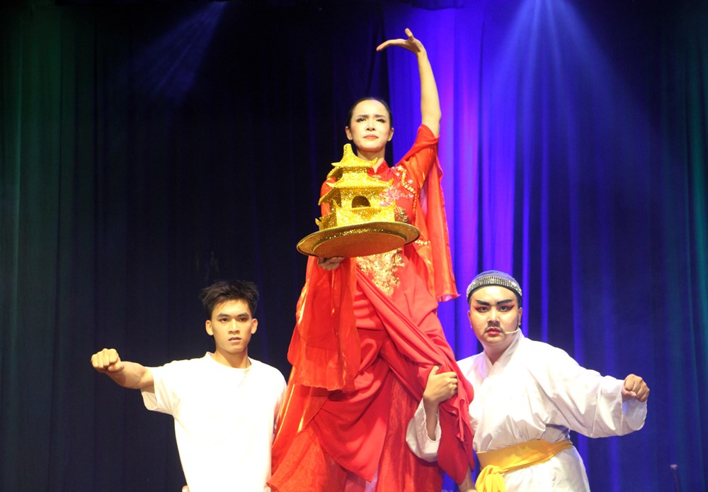 “Đêm thánh đường” và nỗi lòng với rạp hát cũ - ảnh 7