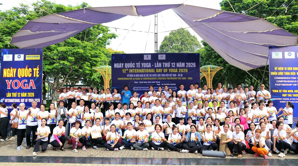 Hơn 1.000 người tham gia Ngày Quốc tế Yoga năm 2026 tại Cần Thơ - ảnh 7