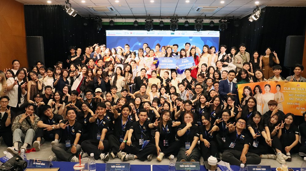 Thí sinh từ 30 trường tại TP.HCM tranh tài tìm kiếm tài năng dẫn chương trình - ảnh 5