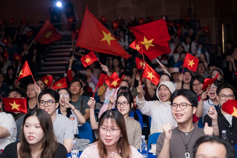 Thí sinh từ 30 trường tại TP.HCM tranh tài tìm kiếm tài năng dẫn chương trình - ảnh 4