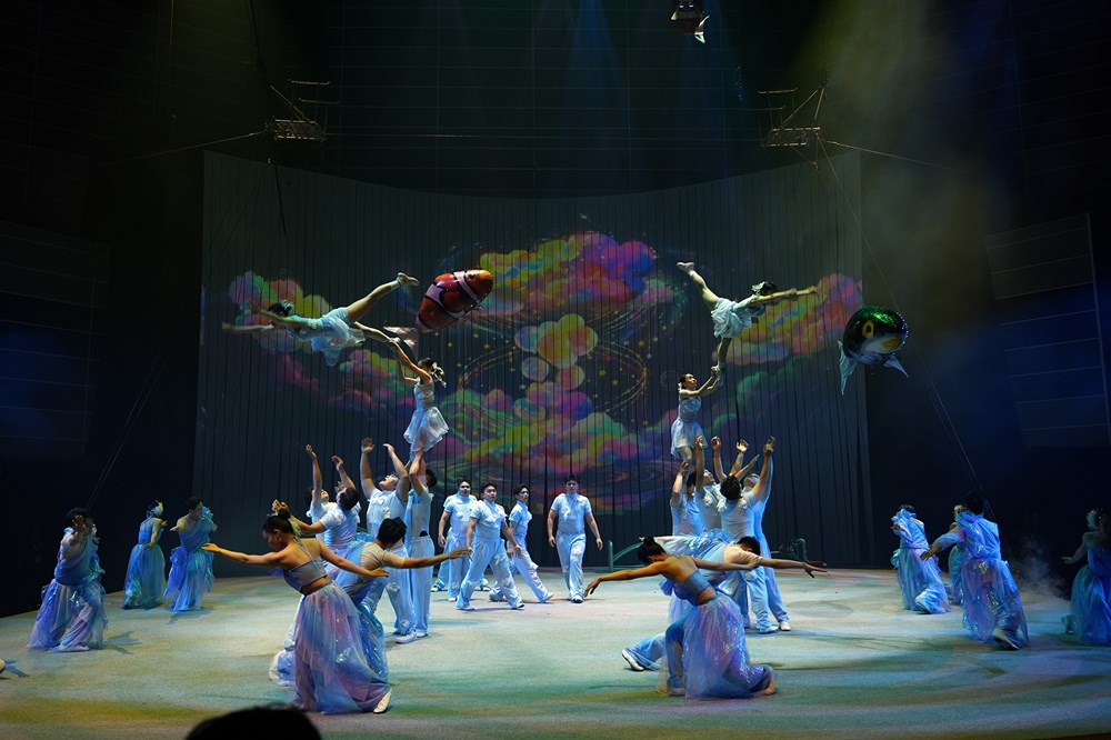 Hơn 5.000 khán giả đến với “Mơ Show” trong 3 suất công diễn đầu tiên - ảnh 4