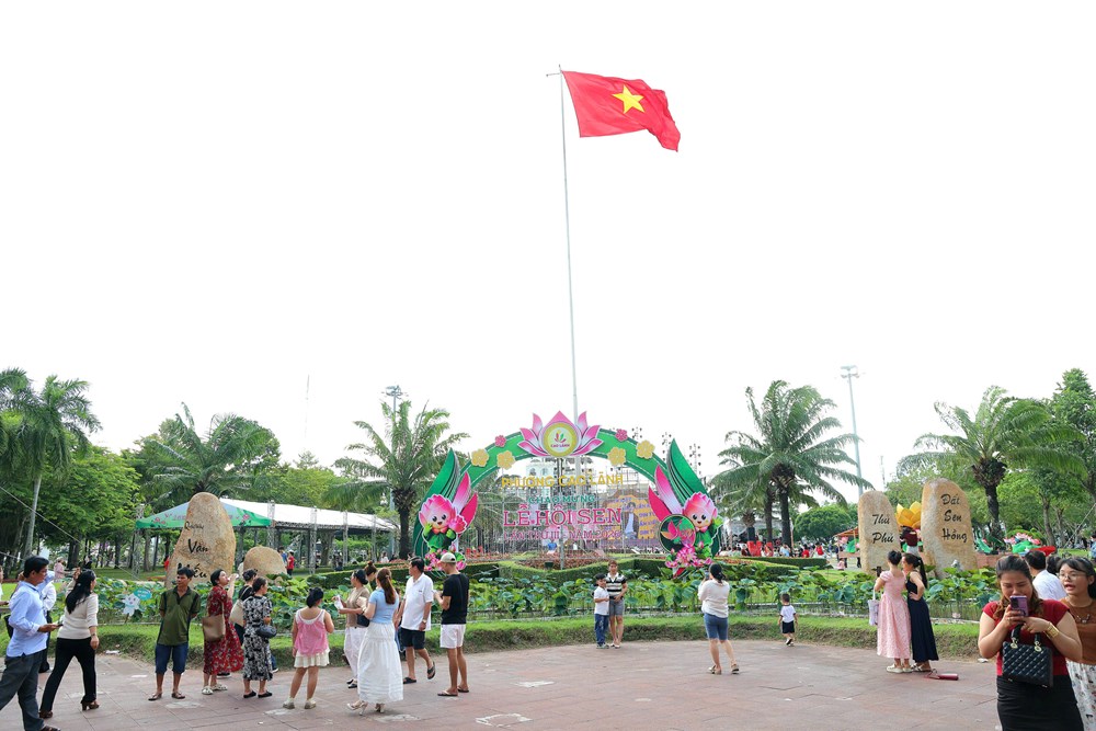 Khai mạc Lễ hội Sen Đồng Tháp 2026: “Về nghe Sen kể chuyện” - ảnh 6