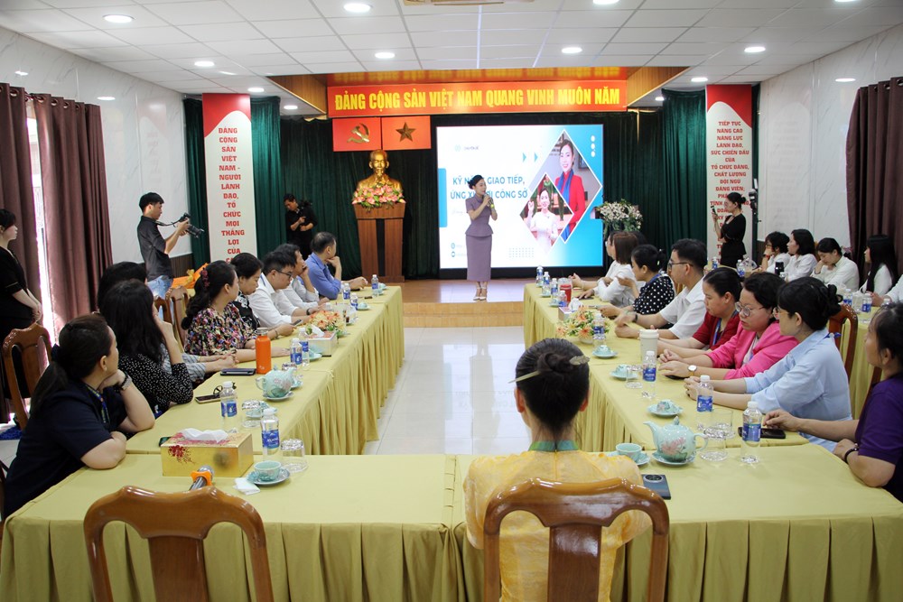 Tập huấn kỹ năng giao tiếp, ứng xử cho đội ngũ làm công tác bảo tàng - ảnh 6