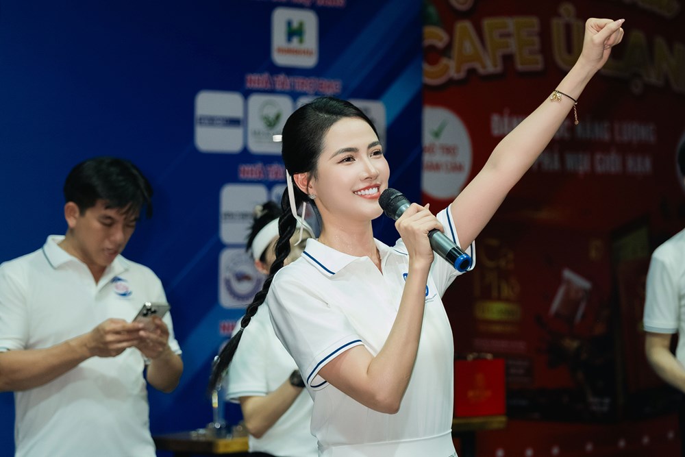 Hoa hậu Phan Thị Mơ chung tay gây quỹ xây nhà tình thương - ảnh 3