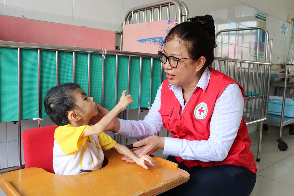Hội Chữ thập đỏ TP.HCM triển khai nhiều hoạt động nhân đạo chào mừng 50 năm thành phố mang tên Bác - ảnh 3