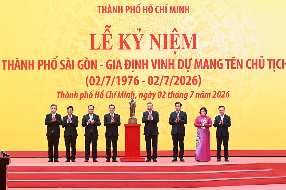 TP.HCM trọng thể kỷ niệm 50 năm Ngày Thành phố vinh dự mang tên Bác - ảnh 1