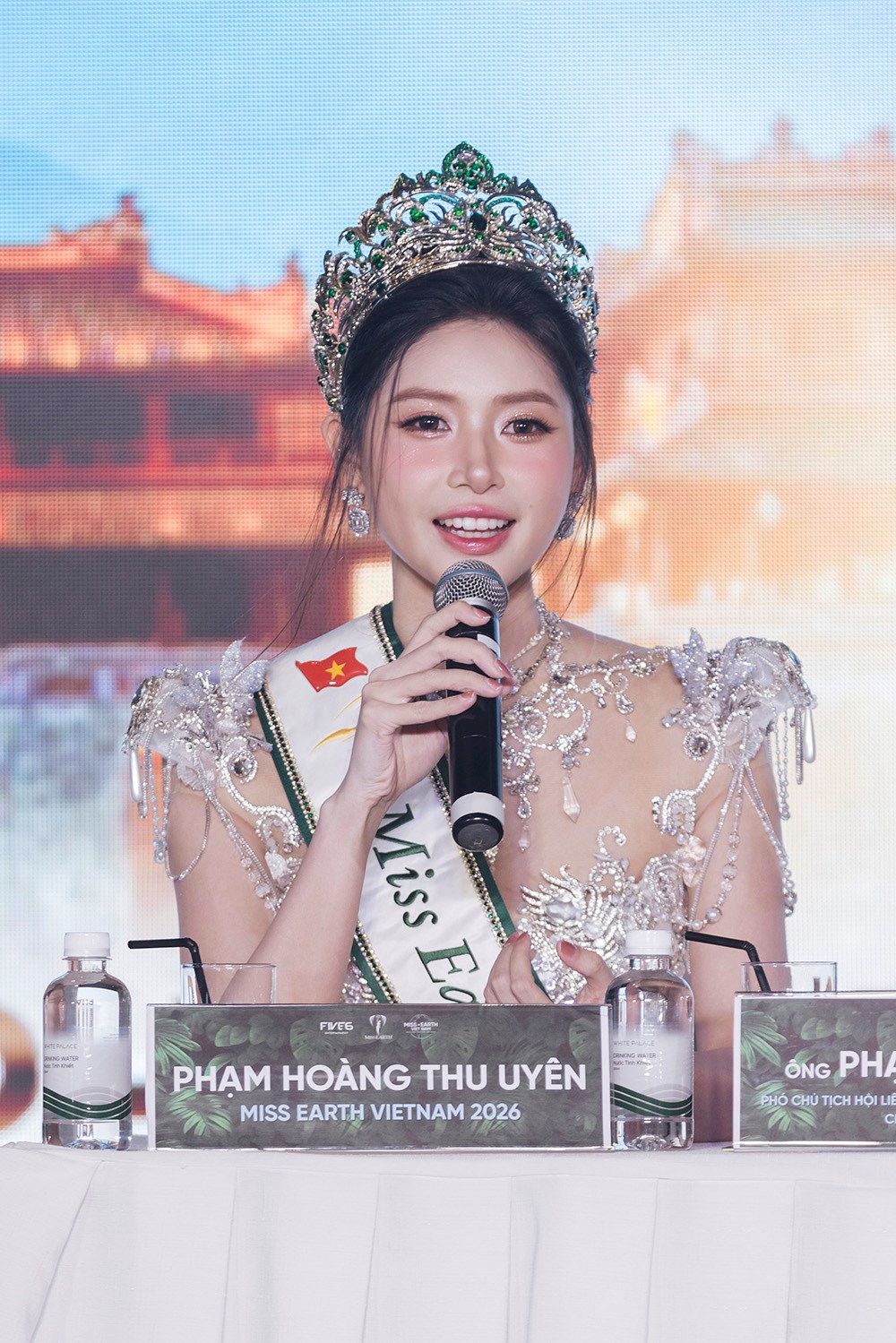 Phạm Hoàng Thu Uyên đại diện Việt Nam dự thi Miss Earth 2026 - ảnh 2