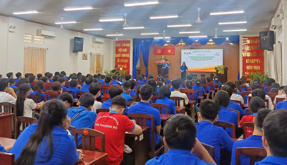 Tư vấn hướng nghiệp, giới thiệu việc làm cho thanh niên nông thôn - ảnh 1